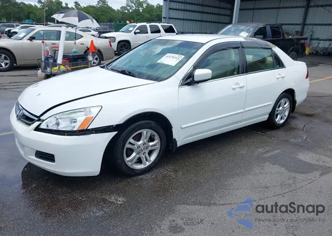 2006 Honda Accord 2.4 Se из США, поврежденный, VIN 1HGCM56326A132651